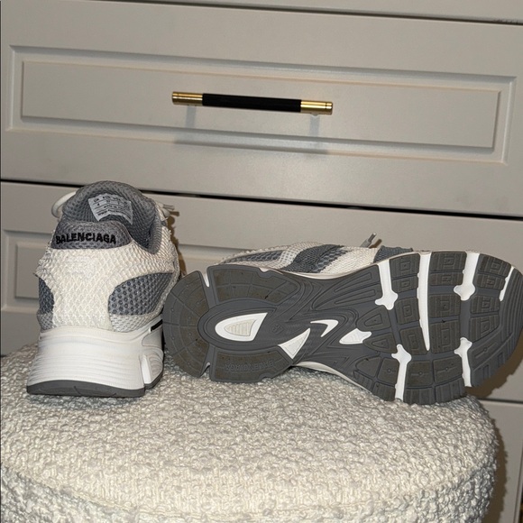 Balenciaga Phantom Gray and White Sneakers 7 worn once - Picture 3 of 4